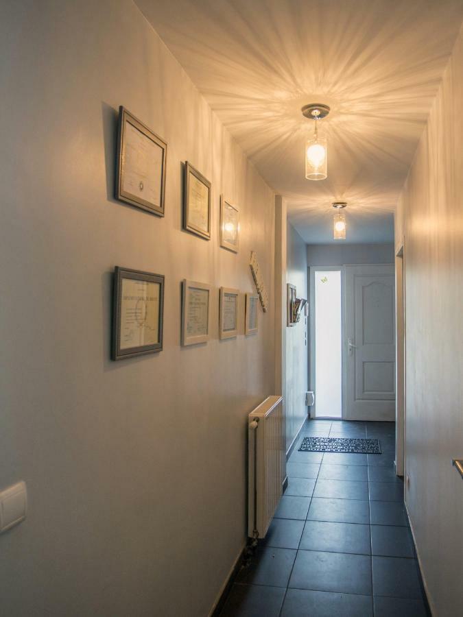 Les Tresors De Lizzie Hotell Coutras Exteriör bild